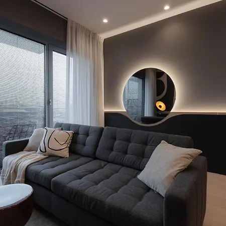 Sky Vibes Aviatiei, Private Park Apartamento